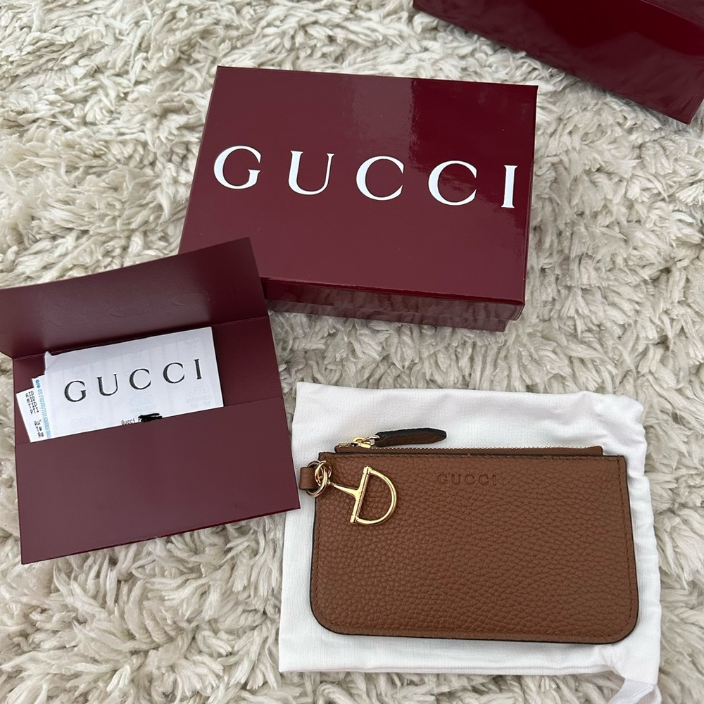NEW NEVER USED Gucci Half Horsebit card case